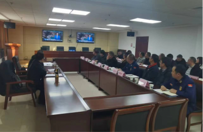 掇刀區(qū)化工、長輸油氣管線、工業(yè)企業(yè)、消防安全生產(chǎn)專委會研究部署歲末年初重點工作